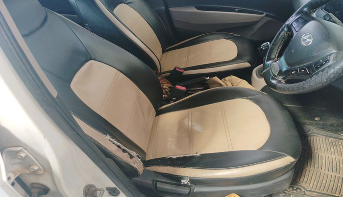 2014 Hyundai Grand i10 SPORTZ 1.1 CRDI, Diesel, Manual, 1,32,498 km, interior