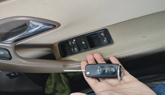 2012 Skoda Rapid ELEGANCE 1.6 TDI CR MT, Diesel, Manual, 1,12,345 km, interior