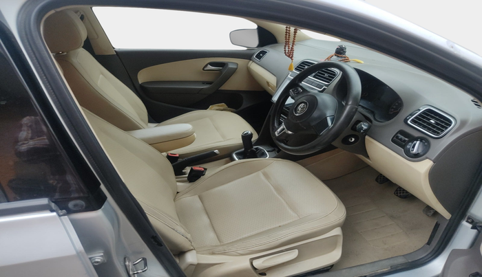 2012 Volkswagen Vento HIGHLINE DIESEL 1.6, Diesel, Manual, 1,26,372 km, interior