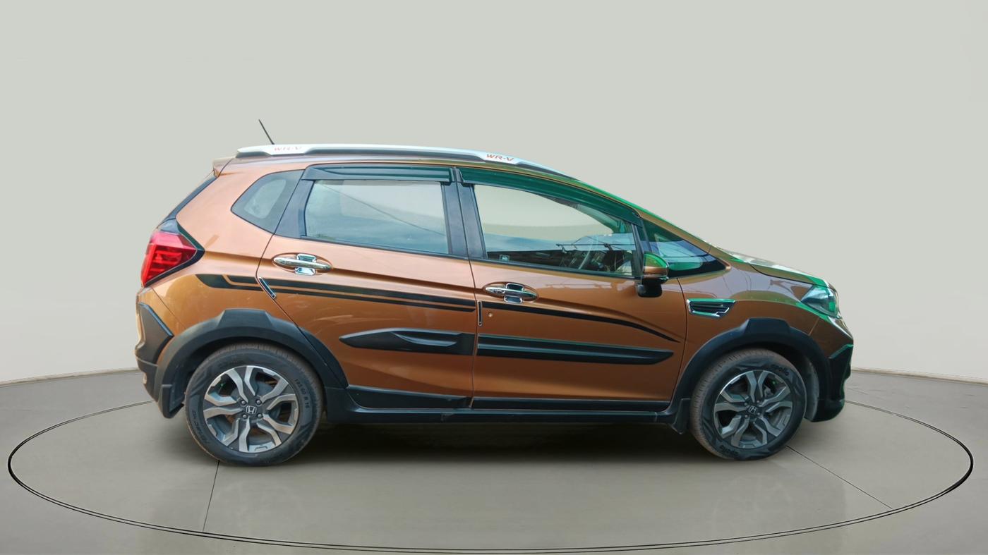 2017 Honda WR-V 1.5L I-DTEC VX MT, Diesel, Manual, 1,32,872 km, exterior