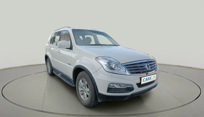 2015 Ssangyong Rexton RX7, Diesel, Automatic, 1,12,614 km, exterior