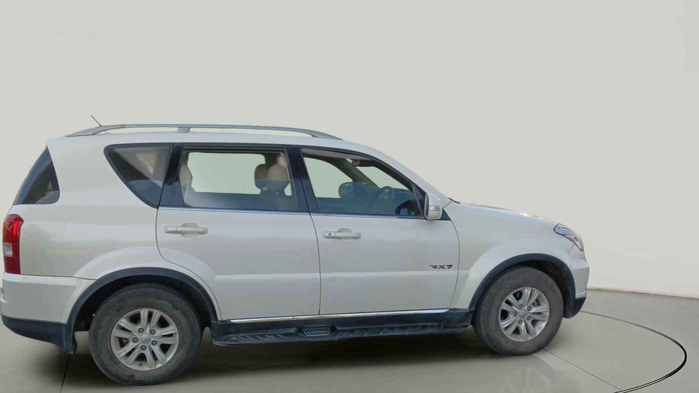 2015 Ssangyong Rexton RX7, Diesel, Automatic, 1,12,614 km, exterior