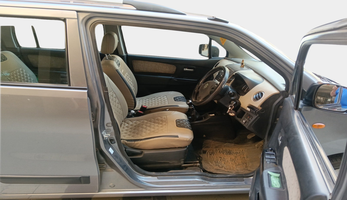2018 Maruti Wagon R 1.0 VXI, Petrol, Manual, 1,39,864 km, interior