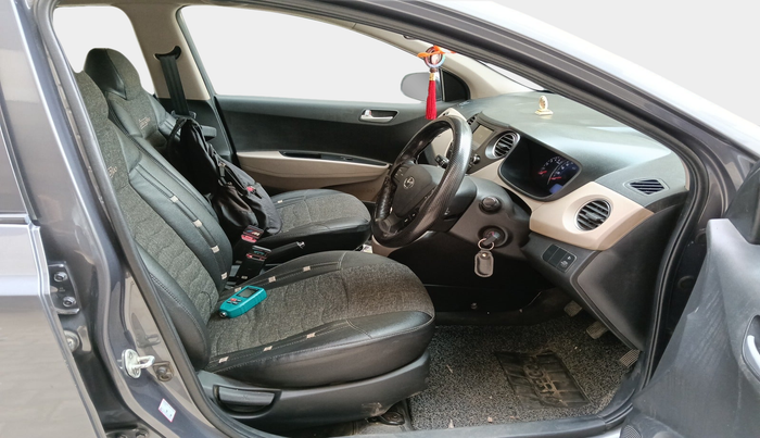 2017 Hyundai Grand i10 SPORTZ 1.1 CRDI, Diesel, Manual, 50,956 km, interior