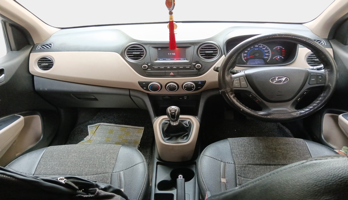 2017 Hyundai Grand i10 SPORTZ 1.1 CRDI, Diesel, Manual, 50,956 km, interior