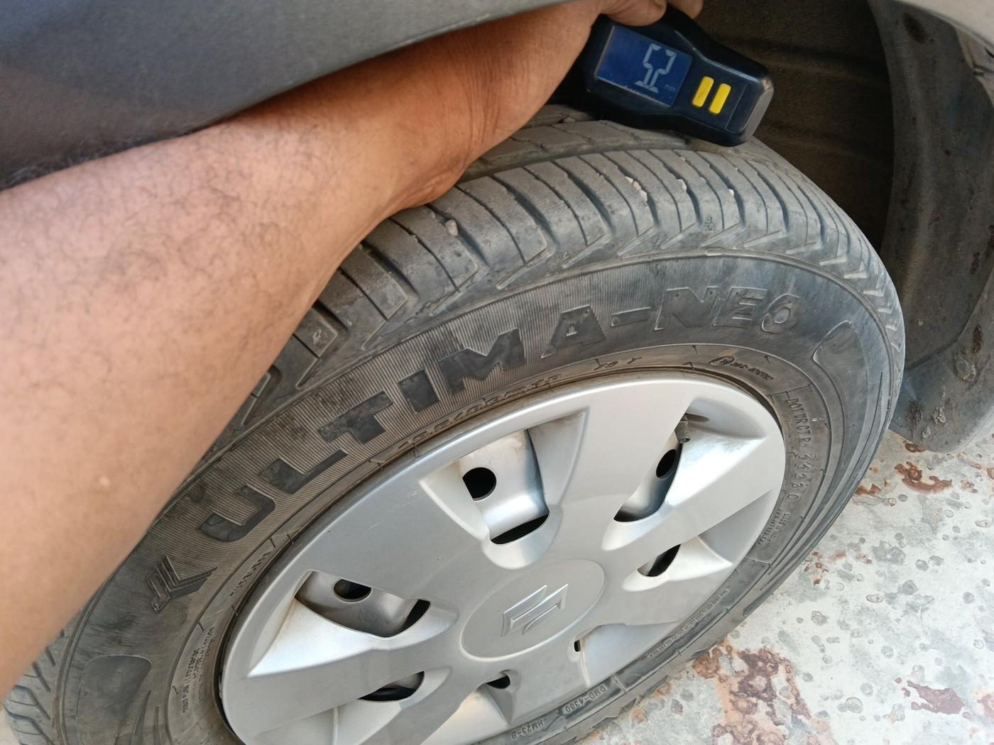 2023 Maruti New Wagon-R LXI CNG 1.0, Petrol, Manual, 21,859 km, tyre