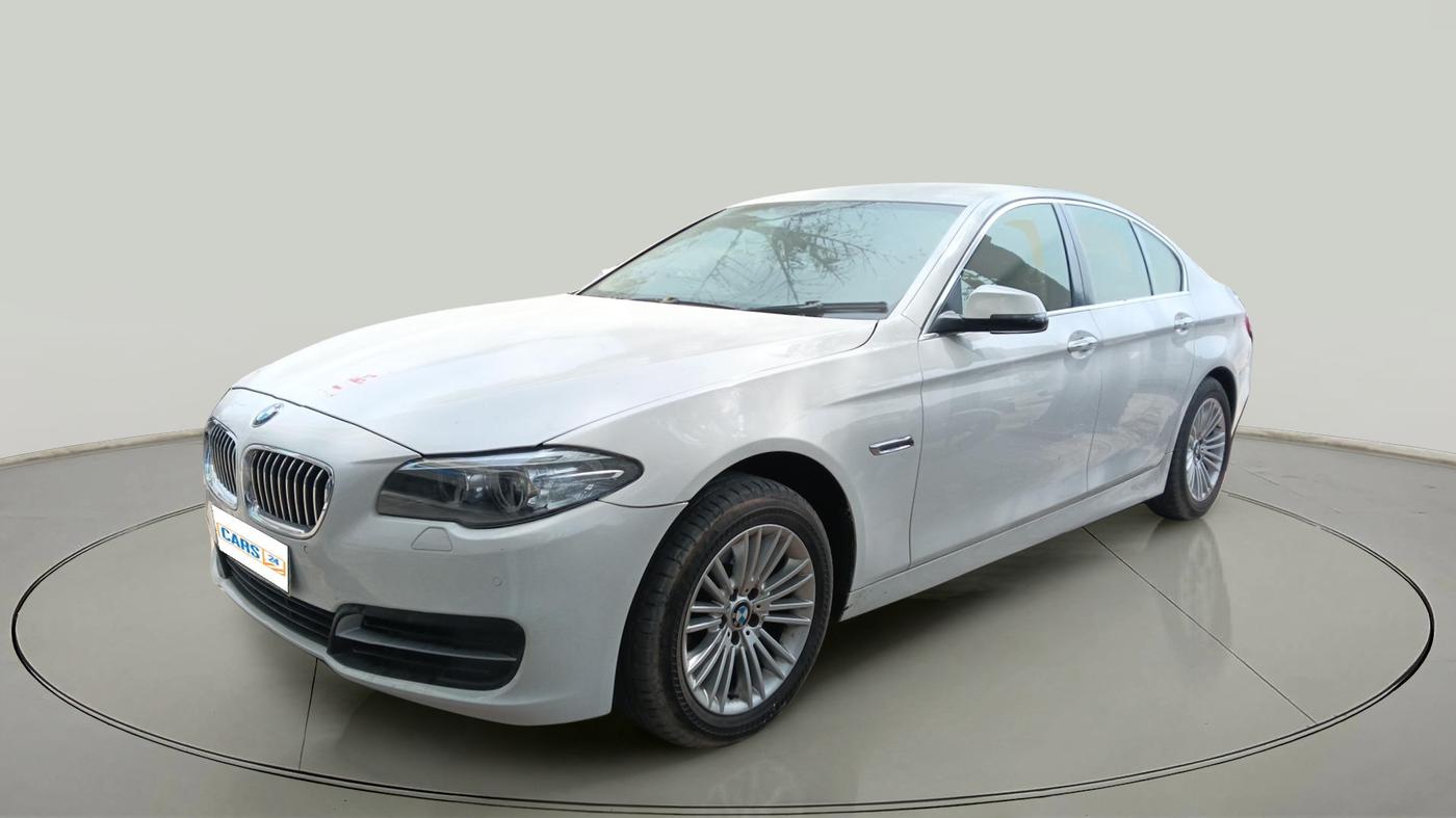 2015 BMW 5 Series 520D LUXURY LINE, Diesel, Automatic, 68,103 km, exterior