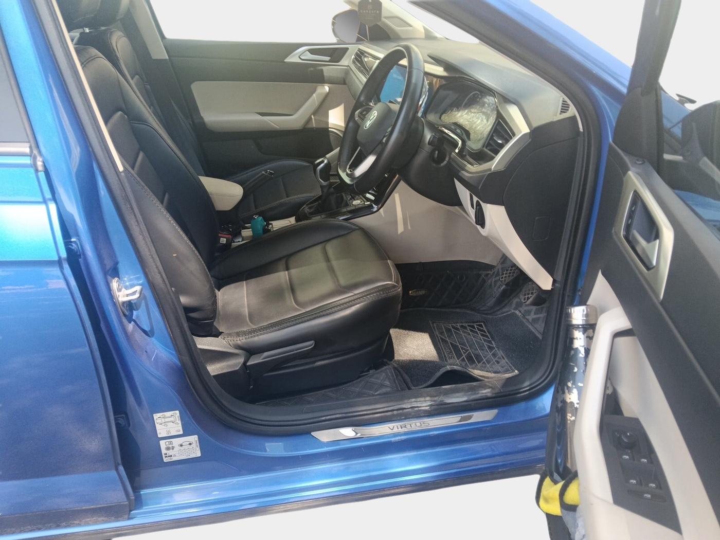 2022 Volkswagen VIRTUS HIGHLINE TSI 1.0 MT, Petrol, Manual, 29,851 km, interior