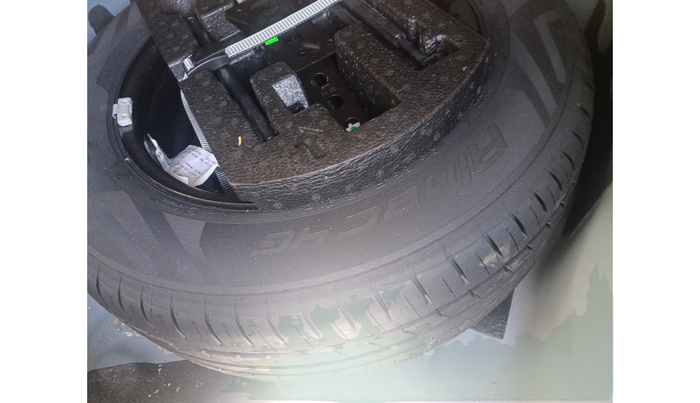 2022 Volkswagen VIRTUS HIGHLINE TSI 1.0 MT, Petrol, Manual, 29,851 km, tyre