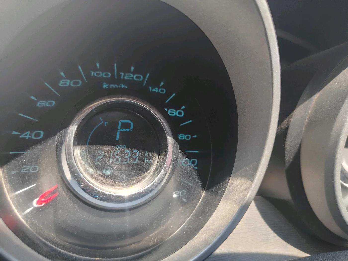 2017 Mahindra XUV500 W10 AT, Diesel, Automatic, 2,16,331 km, interior