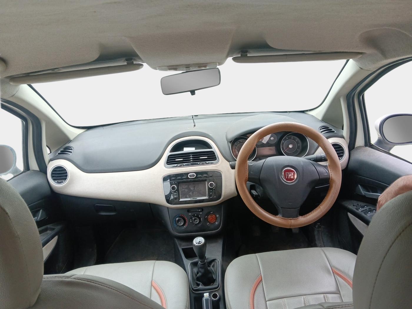 2017 Fiat Punto EVO DYNAMIC 1.2, Petrol, Manual, 59,000 km, interior