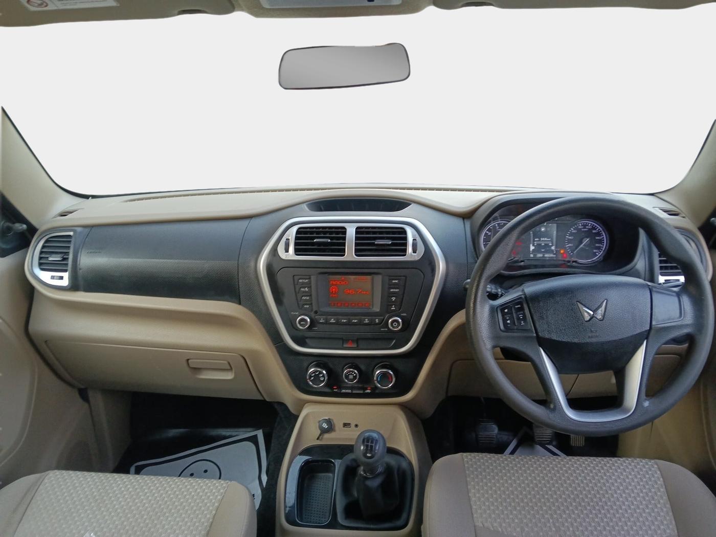 2023 Mahindra BOLERO NEO N 8, Diesel, Manual, 68,222 km, interior