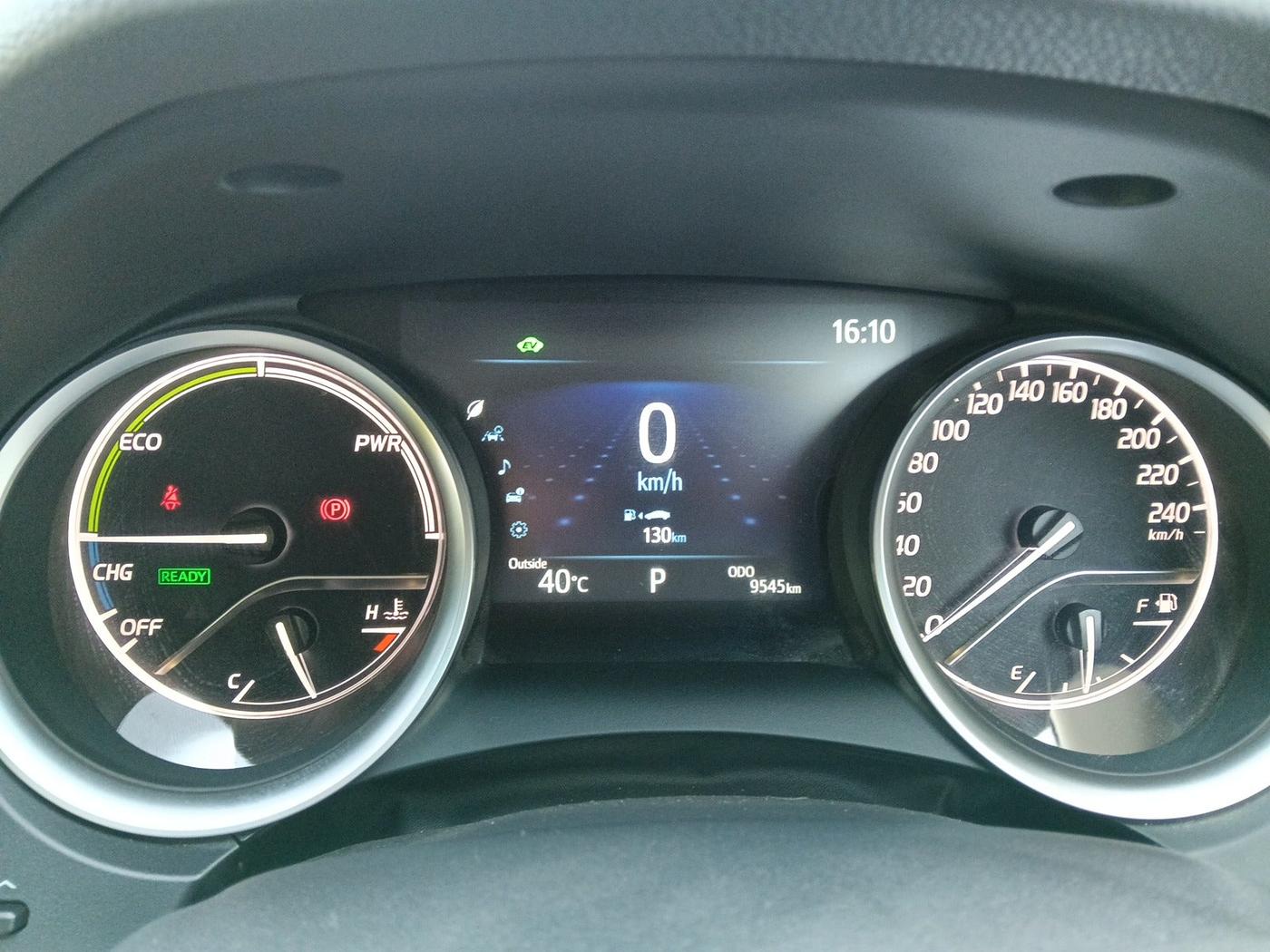 2023 Toyota Camry HYBRID, Hybrid, Automatic, 9,545 km, interior