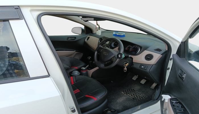 2018 Hyundai Grand i10 MAGNA 1.2 KAPPA VTVT, Petrol, Manual, 1,39,610 km, interior