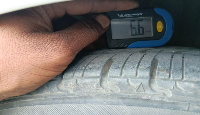 2018 Hyundai Grand i10 MAGNA 1.2 KAPPA VTVT, Petrol, Manual, 1,39,610 km, tyre