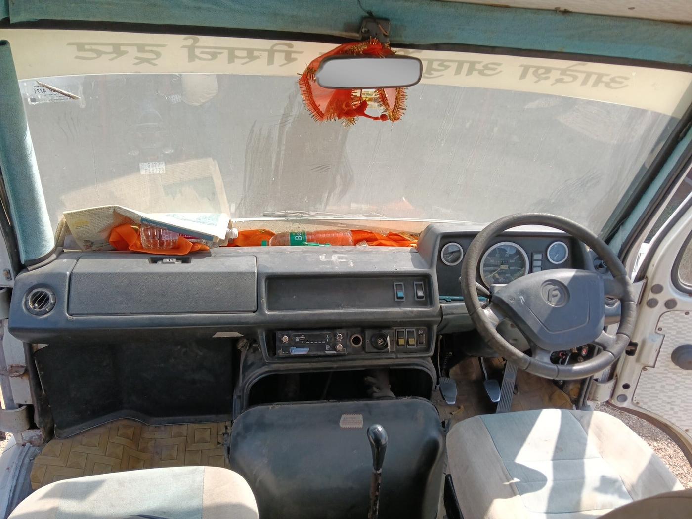 2014 Force Motors TRAVELLER Non ABS, Diesel, Manual, 36,108 km, interior