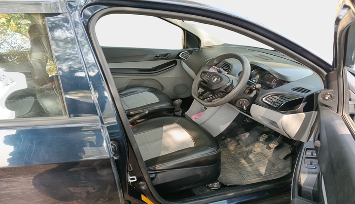 2023 Tata Tiago XT (O) PETROL, Petrol, Manual, 4,90,001 km, interior