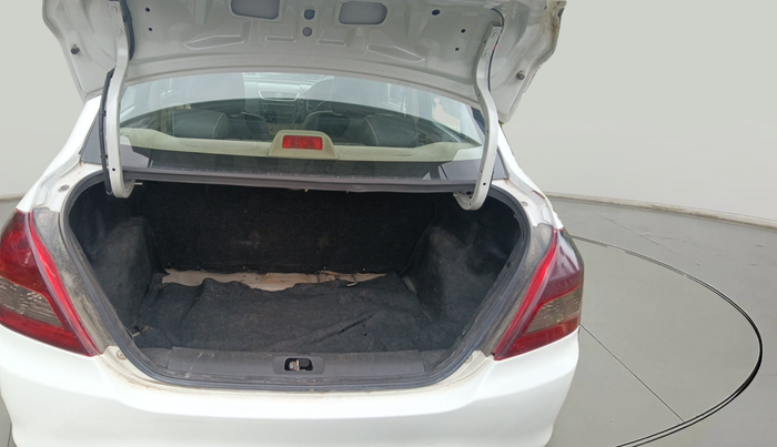 2015 Maruti Swift Dzire VDI, Diesel, Manual, 2,01,728 km, exterior