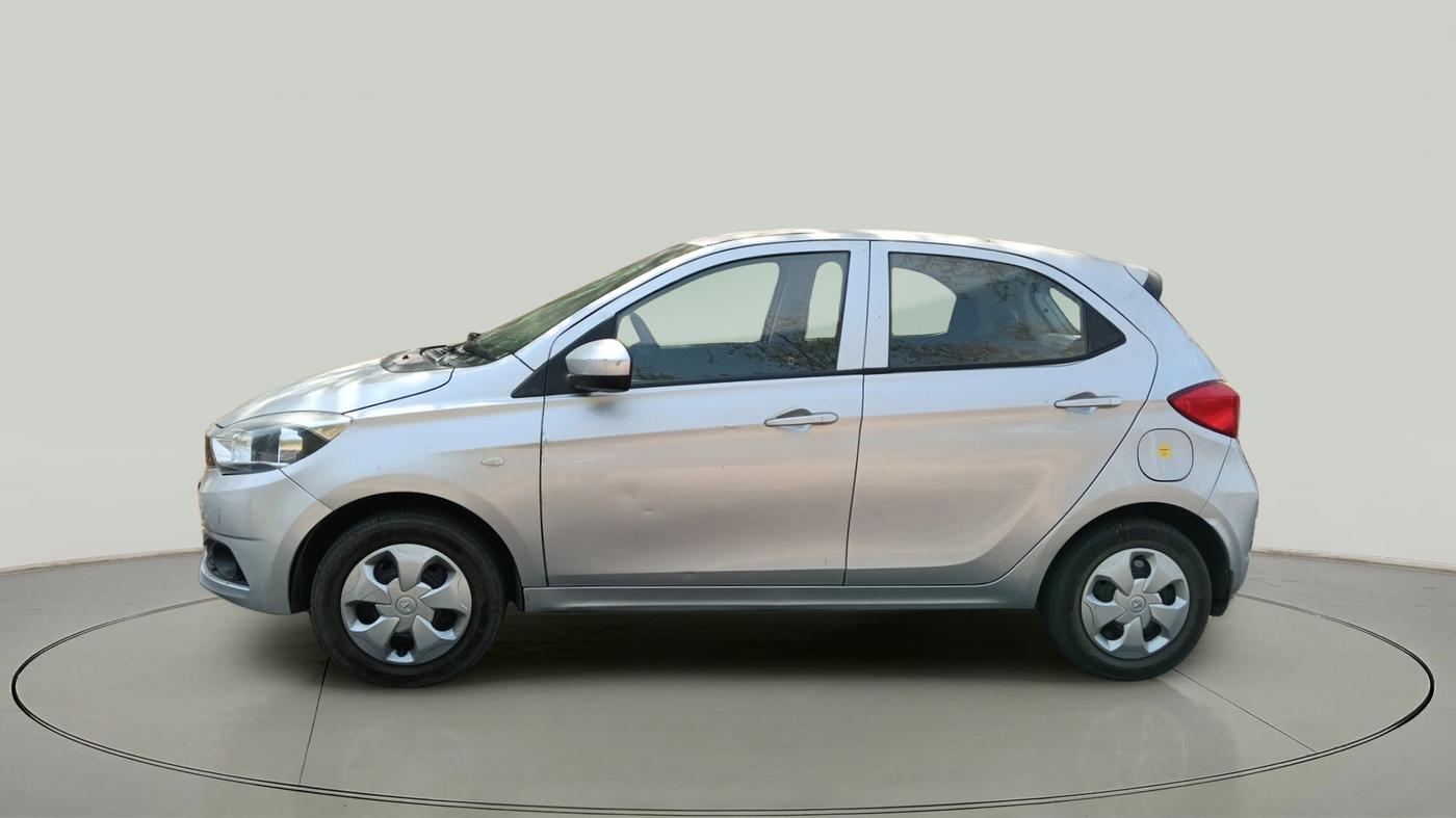 2017 Tata Tiago XT PETROL, Petrol, Manual, 36,221 km, exterior