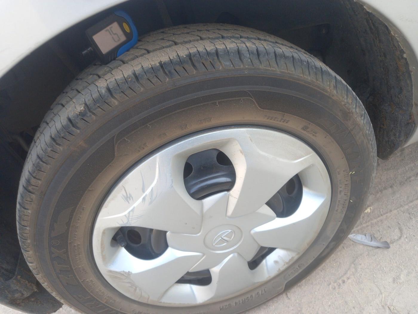 2017 Tata Tiago XT PETROL, Petrol, Manual, 36,221 km, tyre