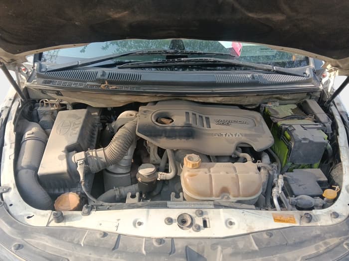 2018 Tata Hexa XTA 4X2 7 STR, Diesel, Automatic, 1,84,399 km, exterior