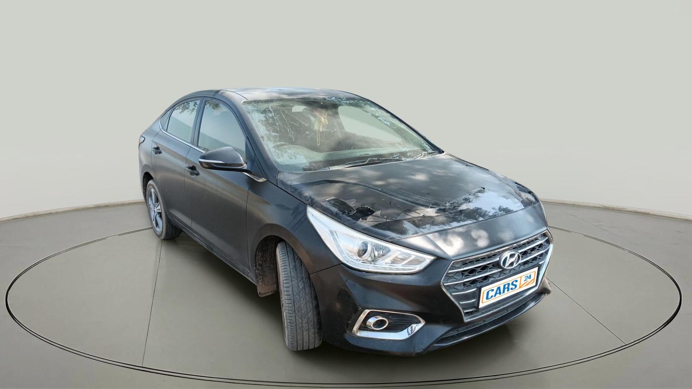 2018 Hyundai Verna 1.6 CRDI SX + AT, Diesel, Automatic, 7,00,000 km, exterior