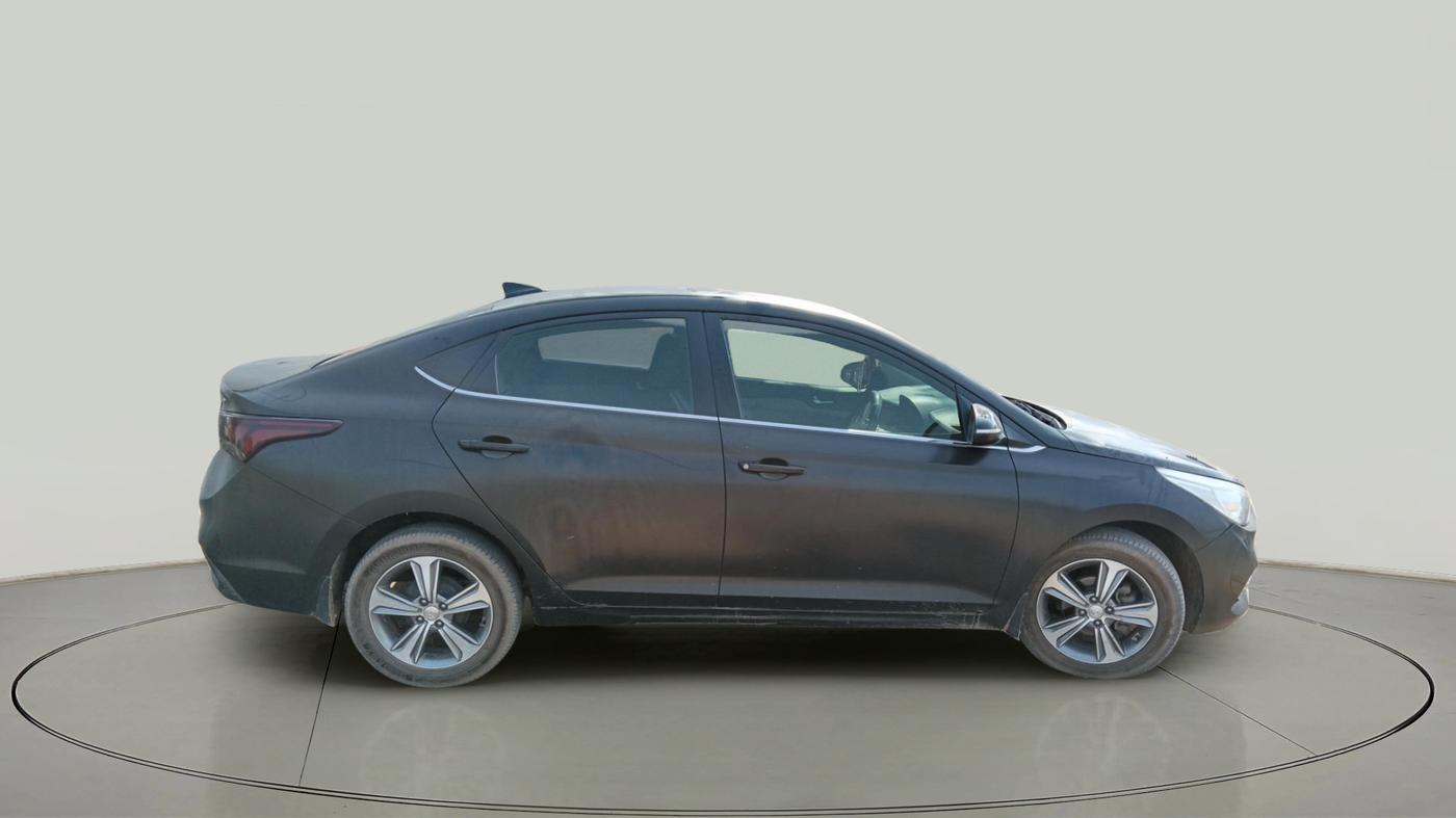 2018 Hyundai Verna 1.6 CRDI SX + AT, Diesel, Automatic, 7,00,000 km, exterior