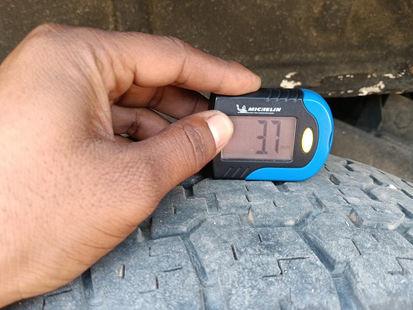 2020 Mahindra Bolero B6 (O), Diesel, Manual, 64,319 km, tyre