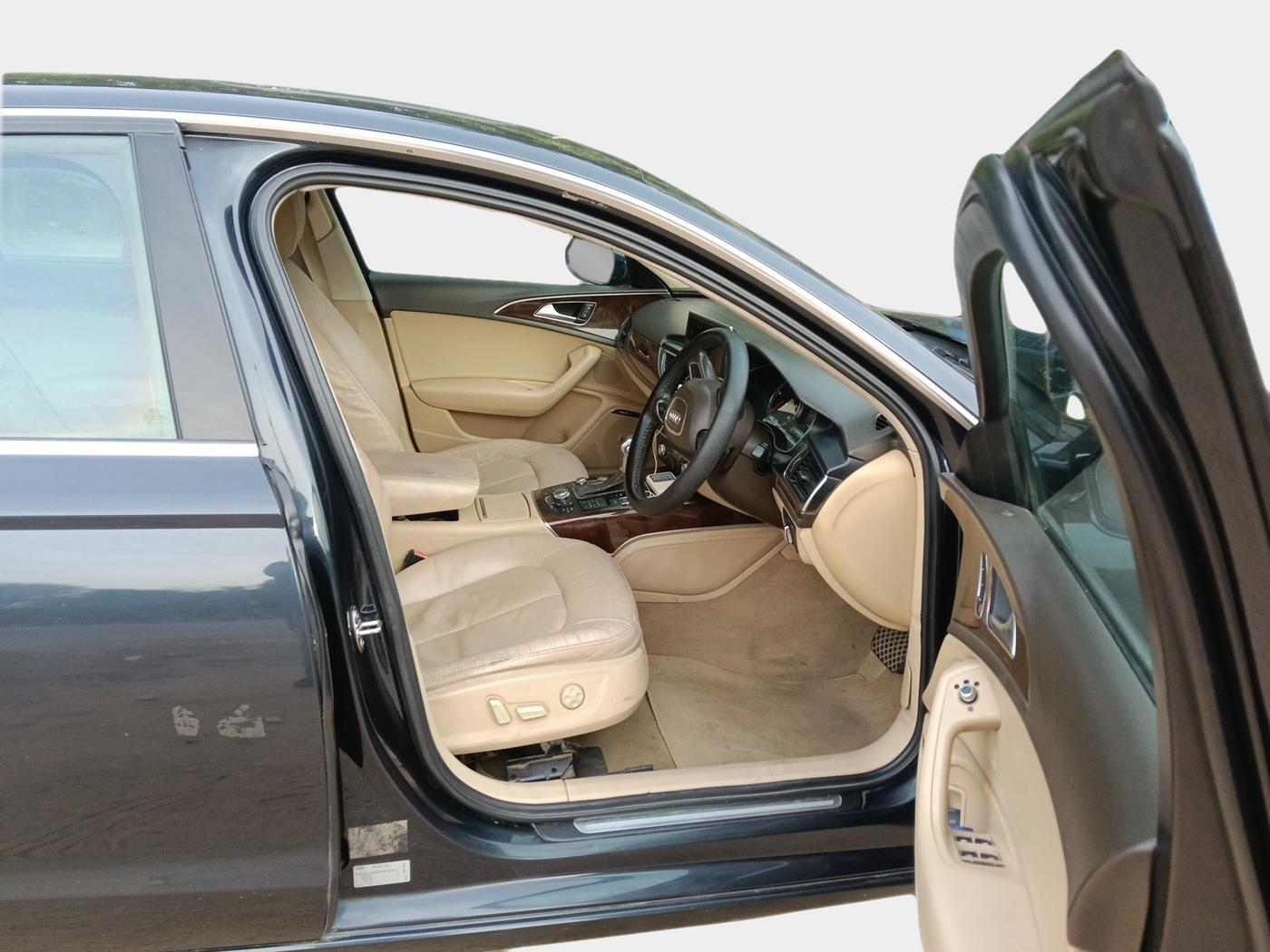 2012 Audi A6 2.0 TDI PREMIUM, Diesel, Automatic, 1,43,426 km, interior