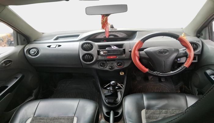 2012 Toyota Etios GD, Diesel, Manual, 1,24,595 km, interior