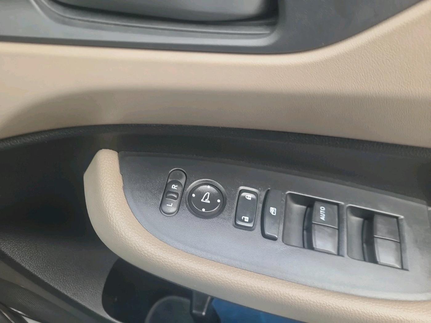 2024 Honda ELEVATE V CVT , Petrol, Automatic, 9,937 km, interior