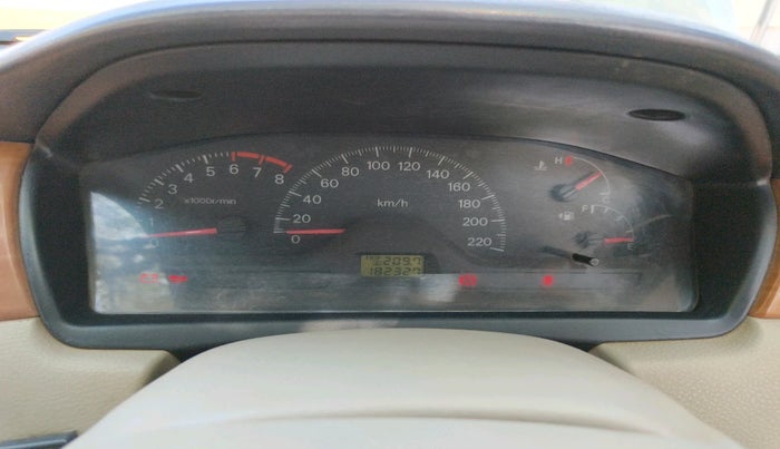 2009 Mitsubishi Cedia SELECT, CNG, Manual, 1,82,327 km, interior