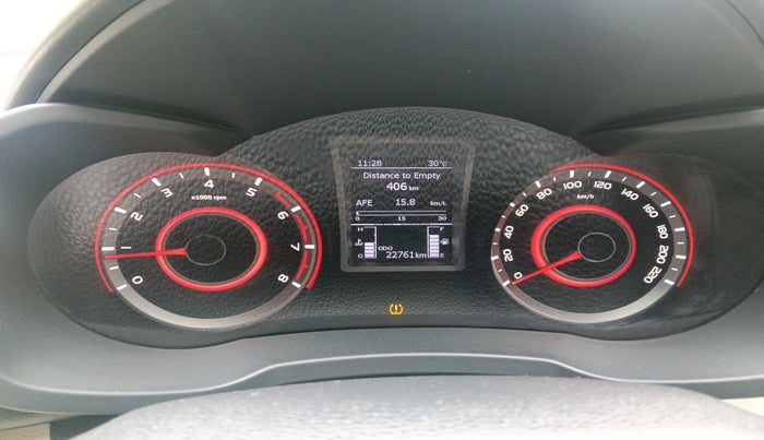 2021 Mahindra XUV300 W8 (O) 1.2 PETROL, Petrol, Manual, 22,761 km, interior