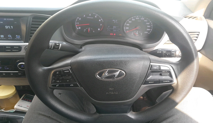 2018 Hyundai Verna 1.6 VTVT SX, Petrol, Manual, 68,217 km, interior