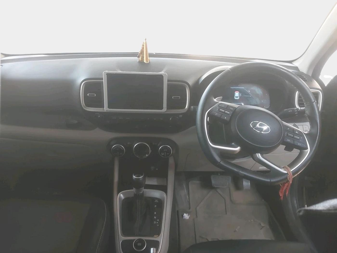2023 Hyundai VENUE SX (O) 1.0 TURBO DCT, Petrol, Automatic, 16,805 km, interior