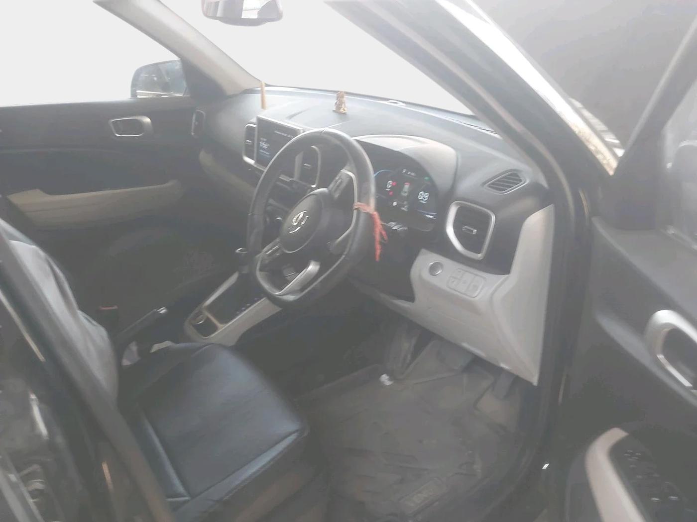 2023 Hyundai VENUE SX (O) 1.0 TURBO DCT, Petrol, Automatic, 16,805 km, interior