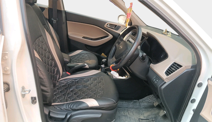 2016 Hyundai Elite i20 ASTA 1.2 (O), Petrol, Manual, 20,501 km, interior