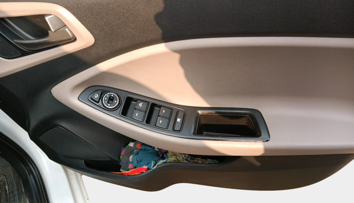 2016 Hyundai Elite i20 ASTA 1.2 (O), Petrol, Manual, 20,501 km, interior