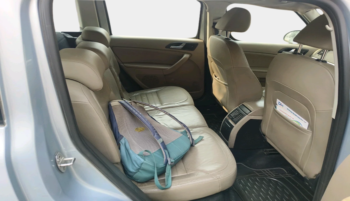 2011 Skoda Yeti AMBITION 2.0 TDI CR 4X2, Diesel, Manual, 1,80,781 km, interior