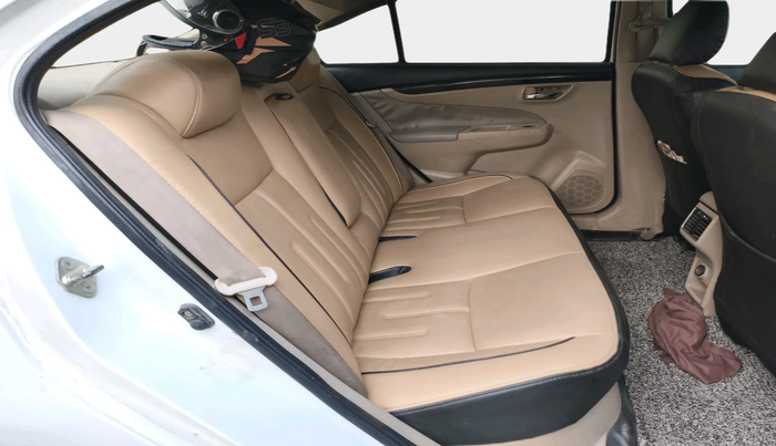 2015 Maruti Ciaz ZDI, Diesel, Manual, 1,23,434 km, interior