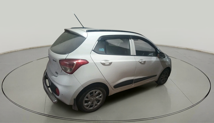 2017 Hyundai Grand i10 SPORTZ 1.2 KAPPA VTVT, Petrol, Manual, 52,035 km, exterior