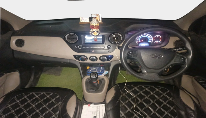 2017 Hyundai Grand i10 SPORTZ 1.2 KAPPA VTVT, Petrol, Manual, 52,035 km, interior