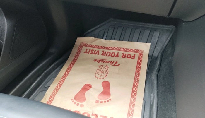 2024 MG ASTOR Sprint 1.5 MT (Ivory), Petrol, Manual, 9,105 km, interior