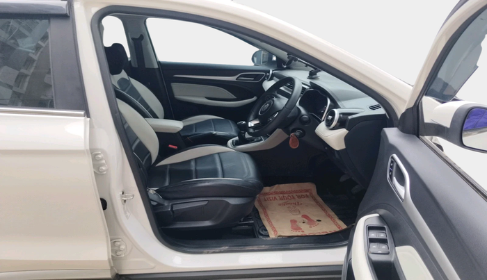 2024 MG ASTOR Sprint 1.5 MT (Ivory), Petrol, Manual, 9,105 km, interior