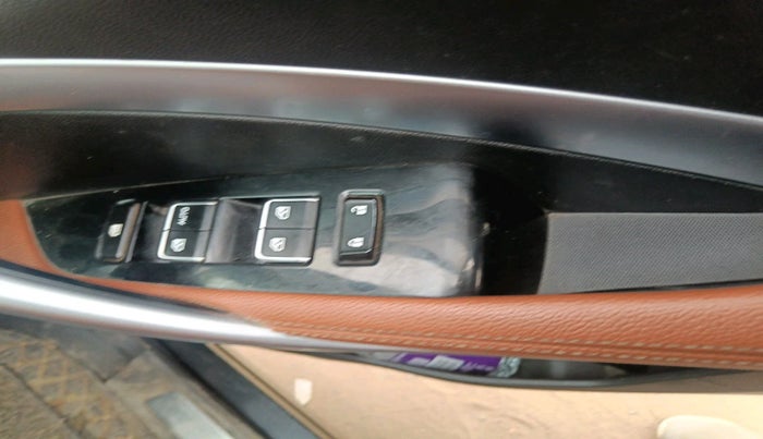 2022 MG HECTOR PLUS SHARP 2.0 DIESEL TURBO MT 6-STR, Diesel, Manual, 34,777 km, interior