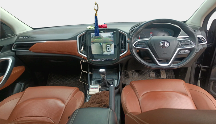 2022 MG HECTOR PLUS SHARP 2.0 DIESEL TURBO MT 6-STR, Diesel, Manual, 34,777 km, interior