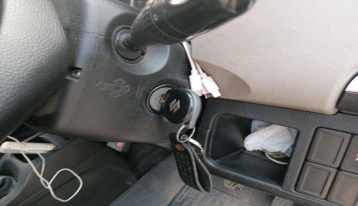 2015 Maruti Wagon R 1.0 VXI, Petrol, Manual, 66,296 km, interior