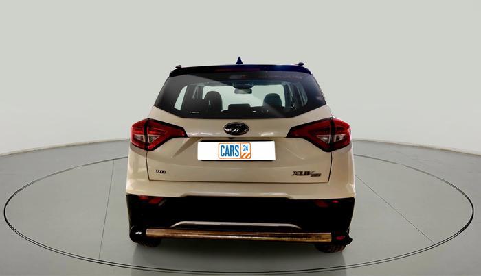 2020 Mahindra XUV300 W8 1.2 PETROL, Petrol, Manual, 63,587 km, exterior