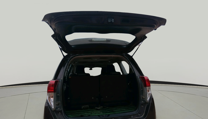 2016 Toyota Innova Crysta 2.4 ZX 7 STR, Diesel, Manual, 2,65,075 km, exterior