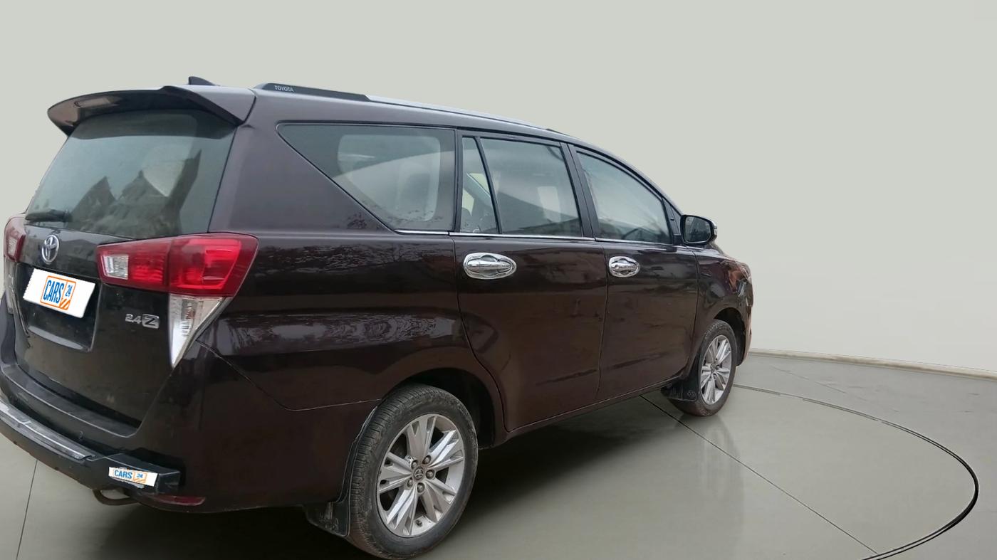 2016 Toyota Innova Crysta 2.4 ZX 7 STR, Diesel, Manual, 2,65,075 km, exterior
